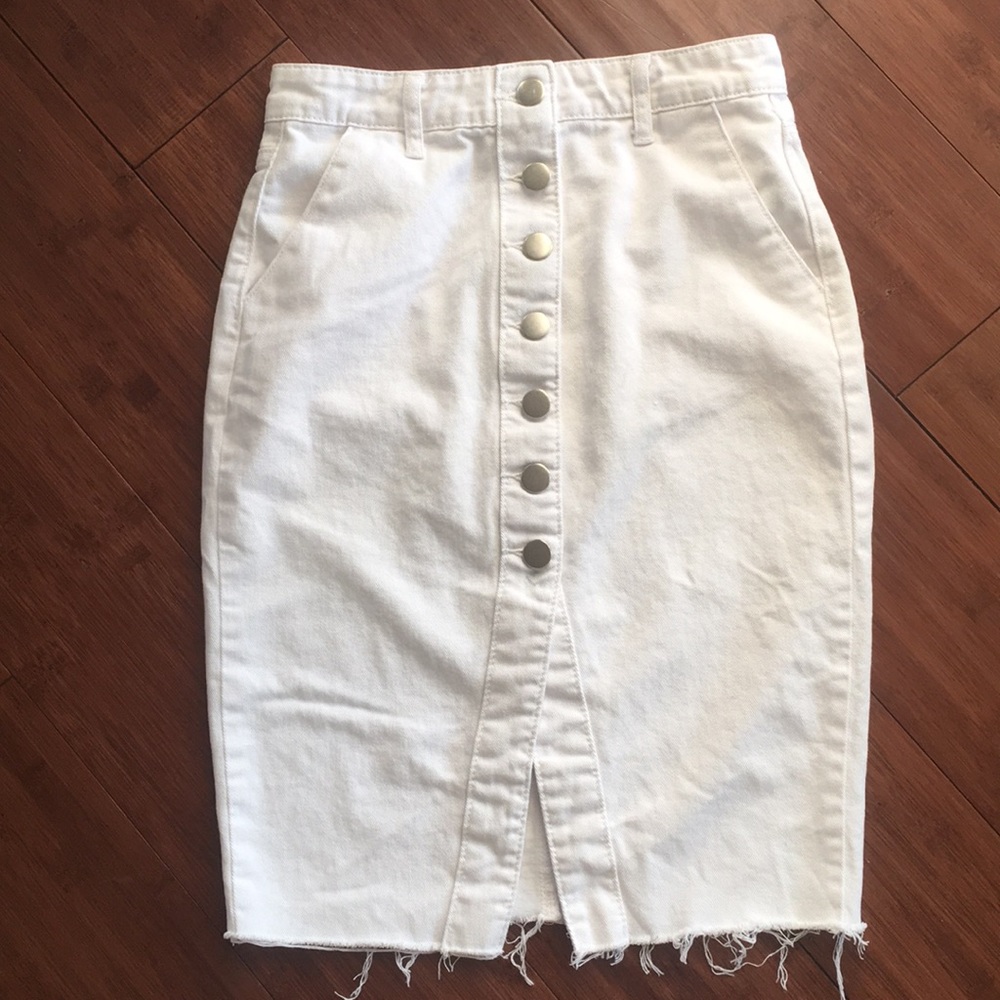 New F21 White jean skirt